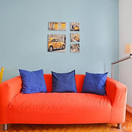 Castelo Apartment - Beautiful Balcony View Lisbon Luaran gambar