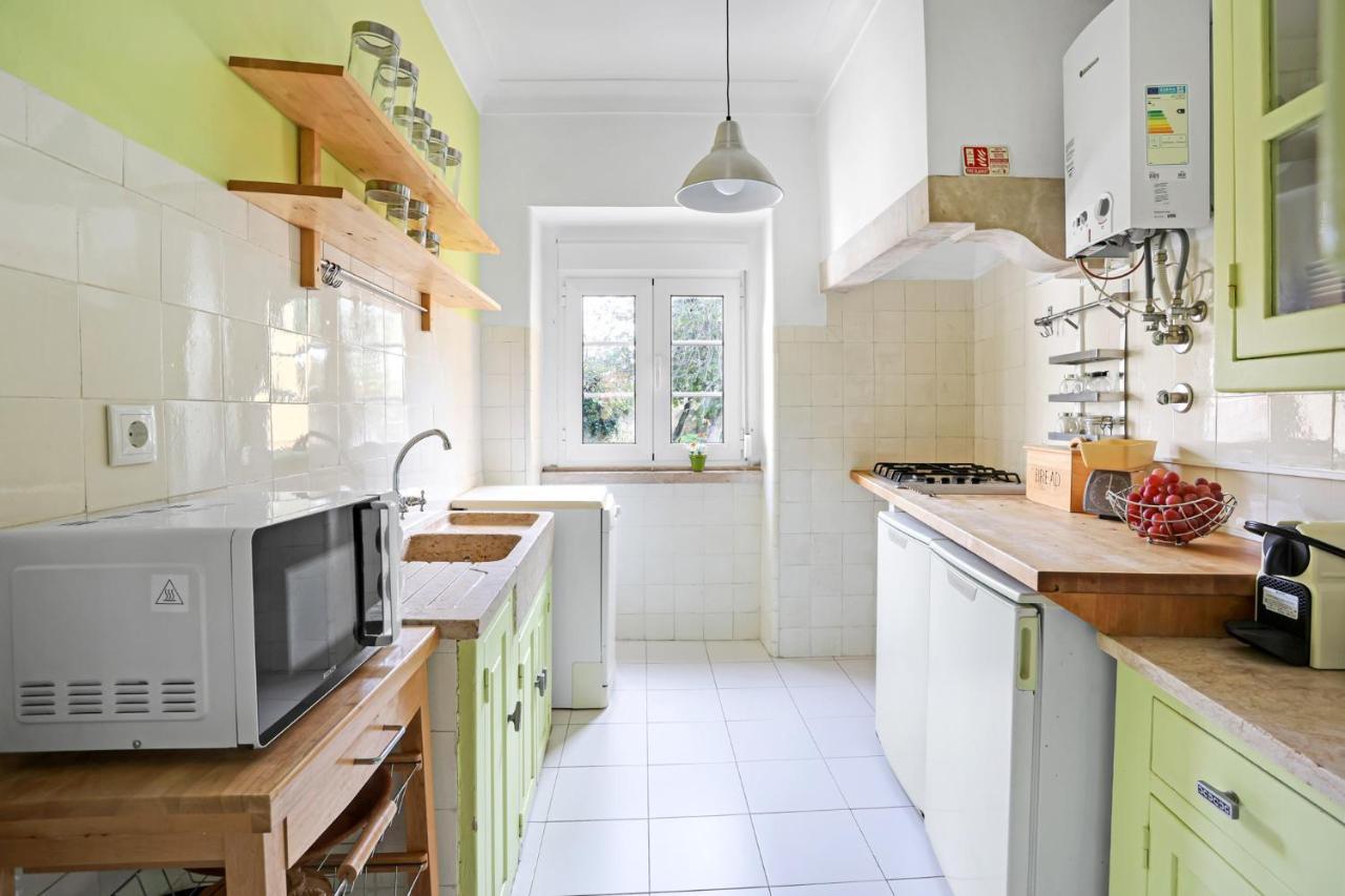 Castelo Apartment - Beautiful Balcony View Lisbon Luaran gambar